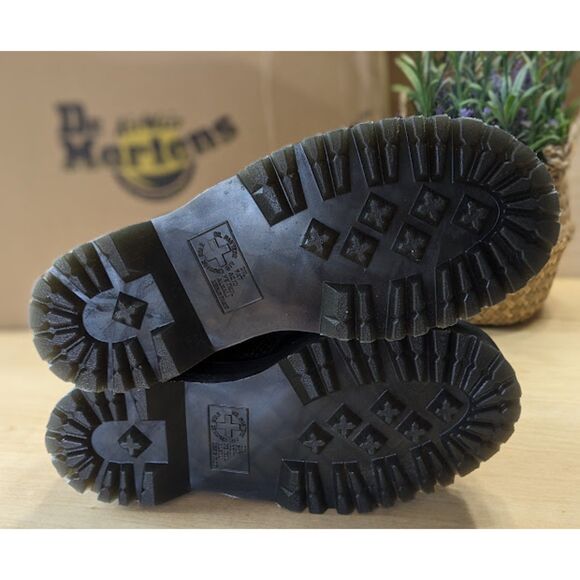 Dr. Martens Devon Heart Black Milled Nappa Leather Platform Boots UK 4 NIB - Picture 10 of 15